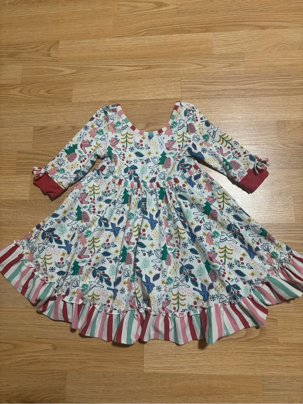 “Wildflower” dress size 4 in great condition